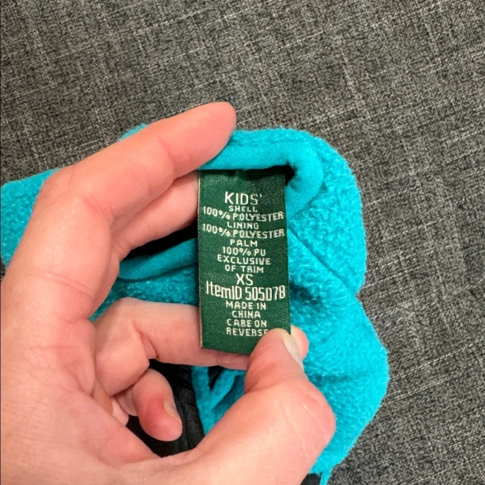 ✨ L.L. Bean Kids Winter Bundle Beanie + Fleece Gloves Set